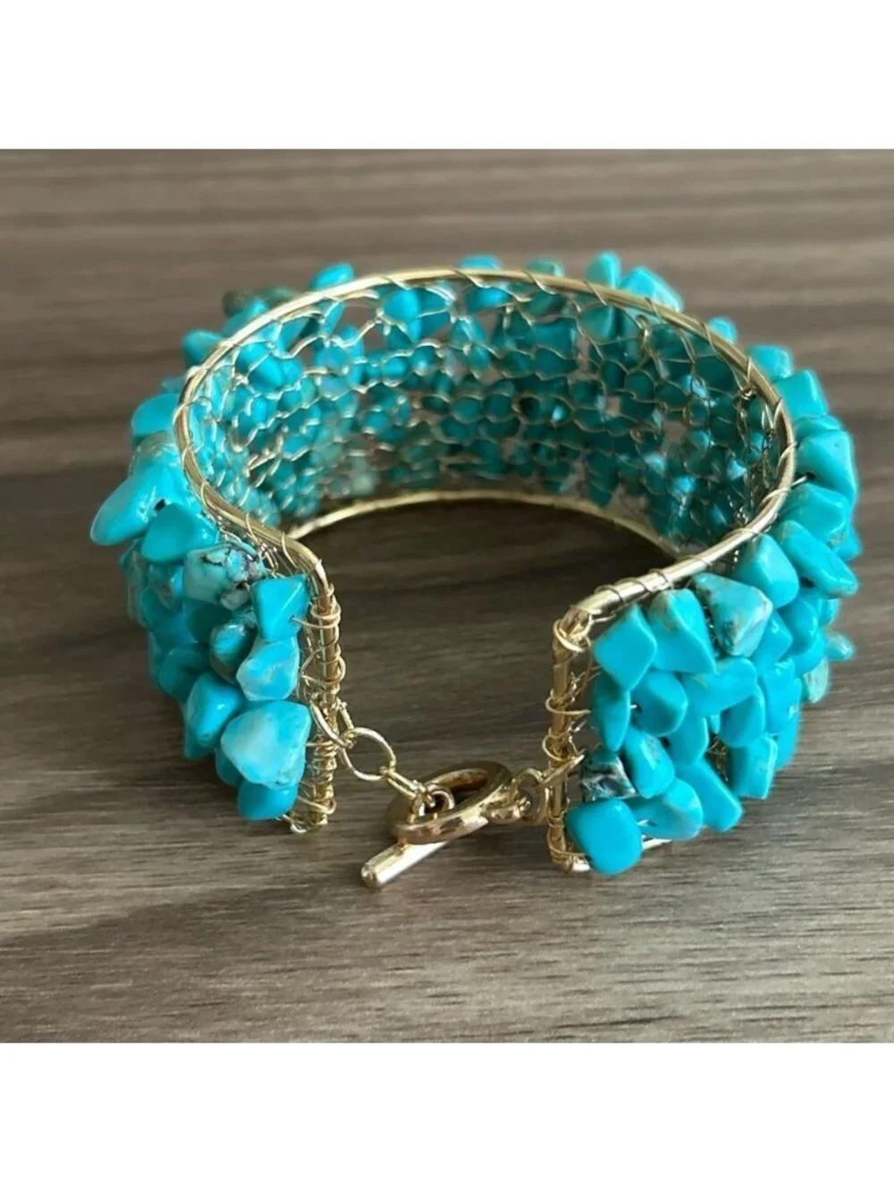 Gold Bracelet Q387
